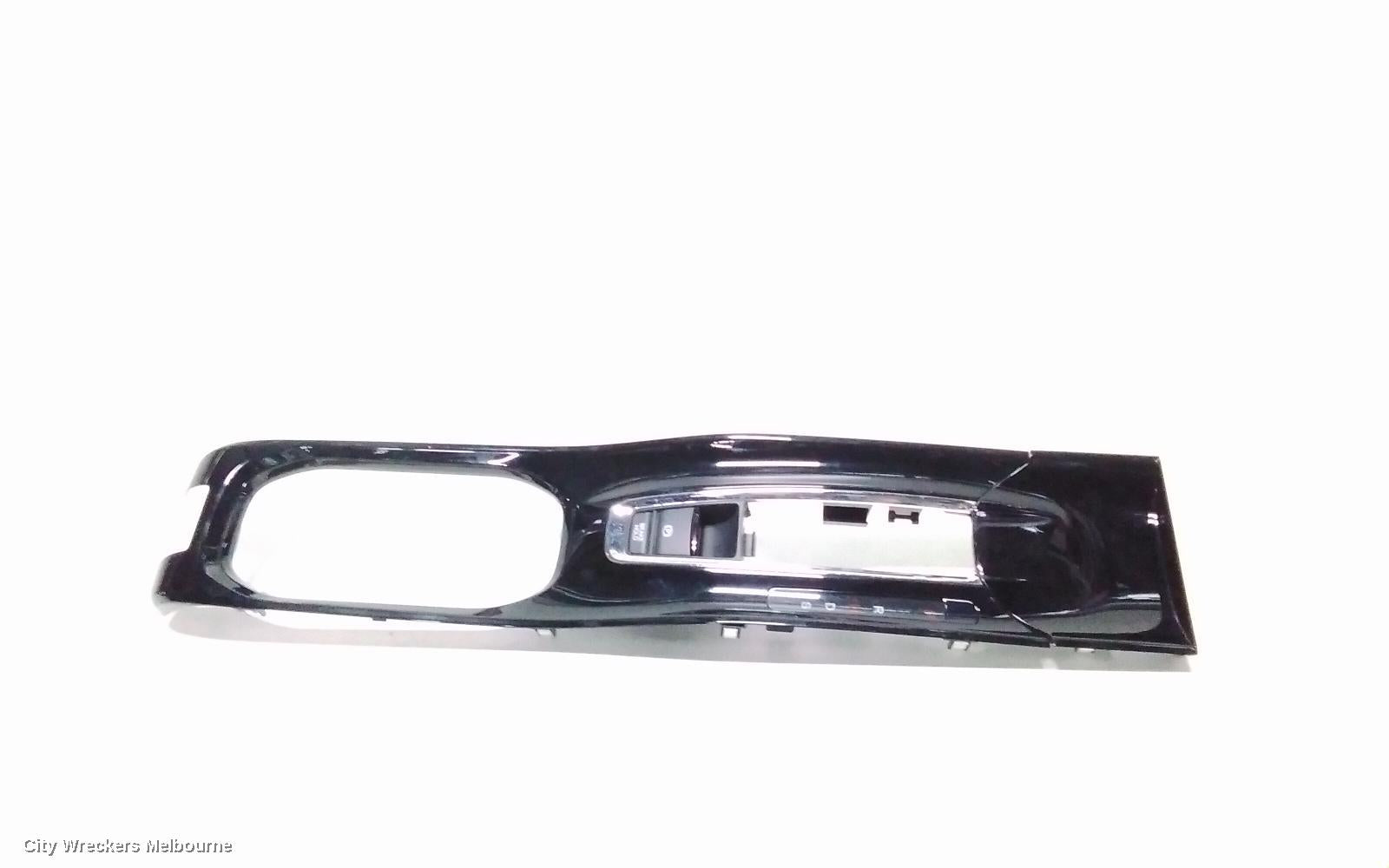 HONDA HRV ANTENNA, RU, 12/2014 - 10/2021 - Image 1