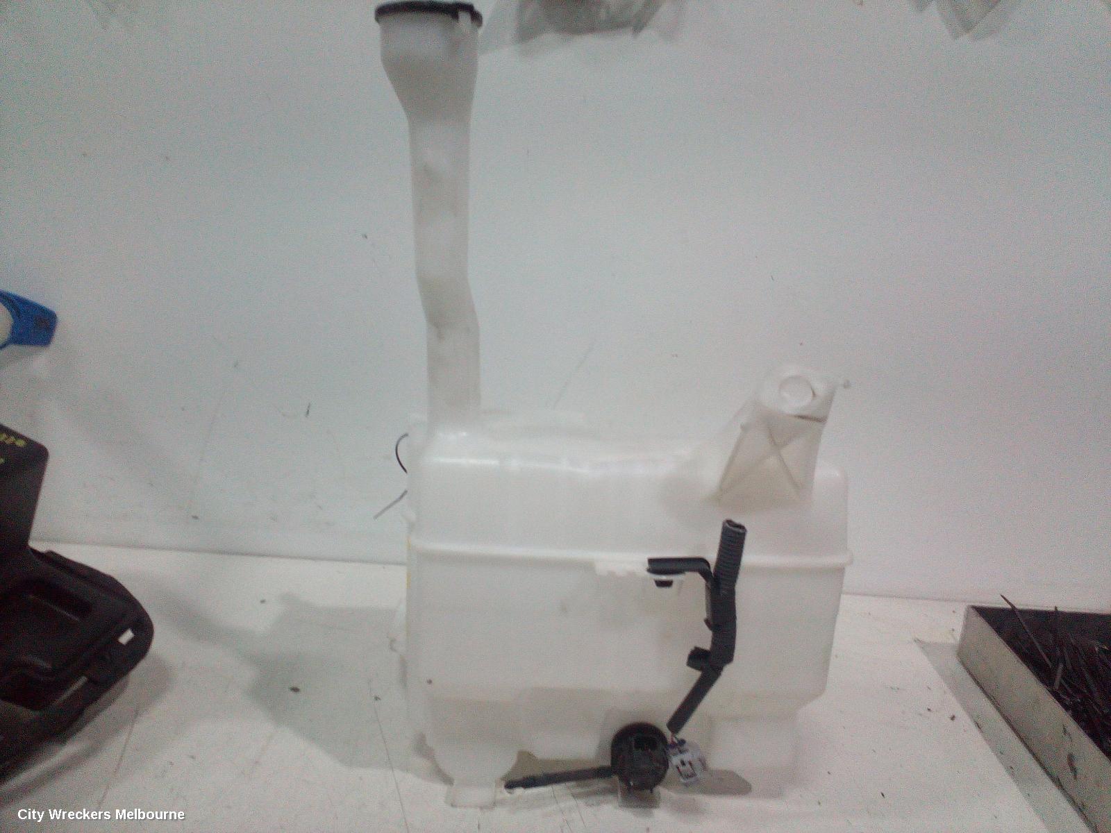 TOYOTA CAMRY WASHER BOTTLE, ASV50/AVV50, 12/2011 - 10/2017 - Image 3
