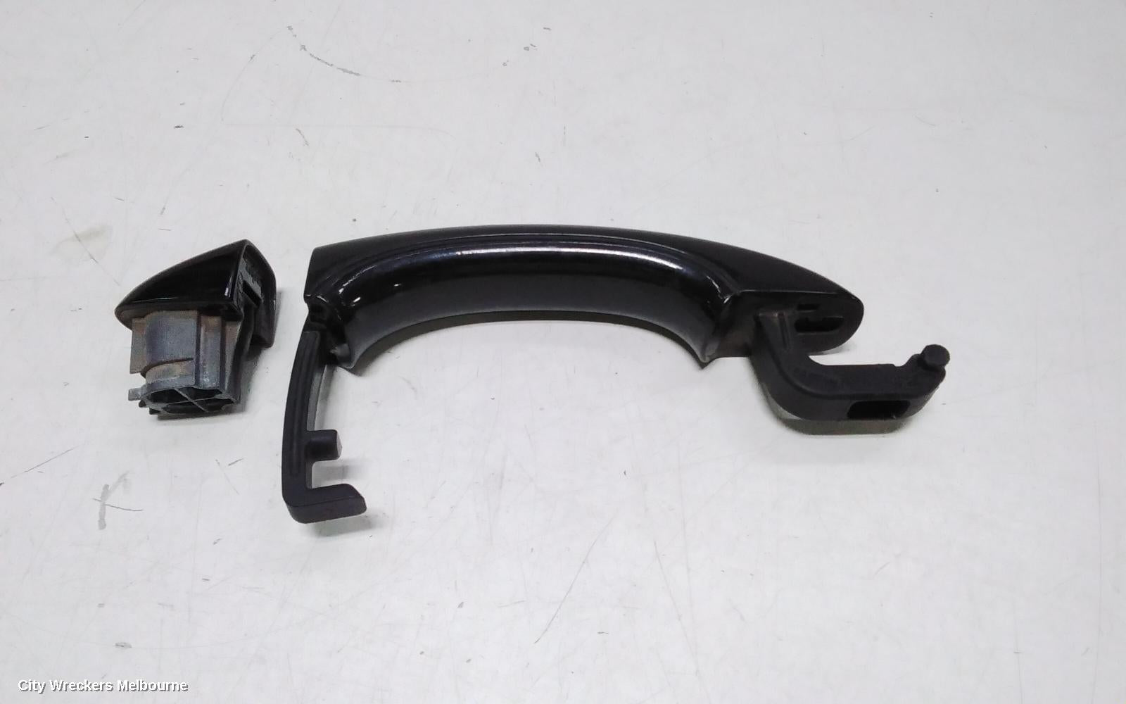 AUDI Q7 DOOR HANDLE, 4L, RH FRONT, OUTER, 09/2006 - 08/2015 - Image 2