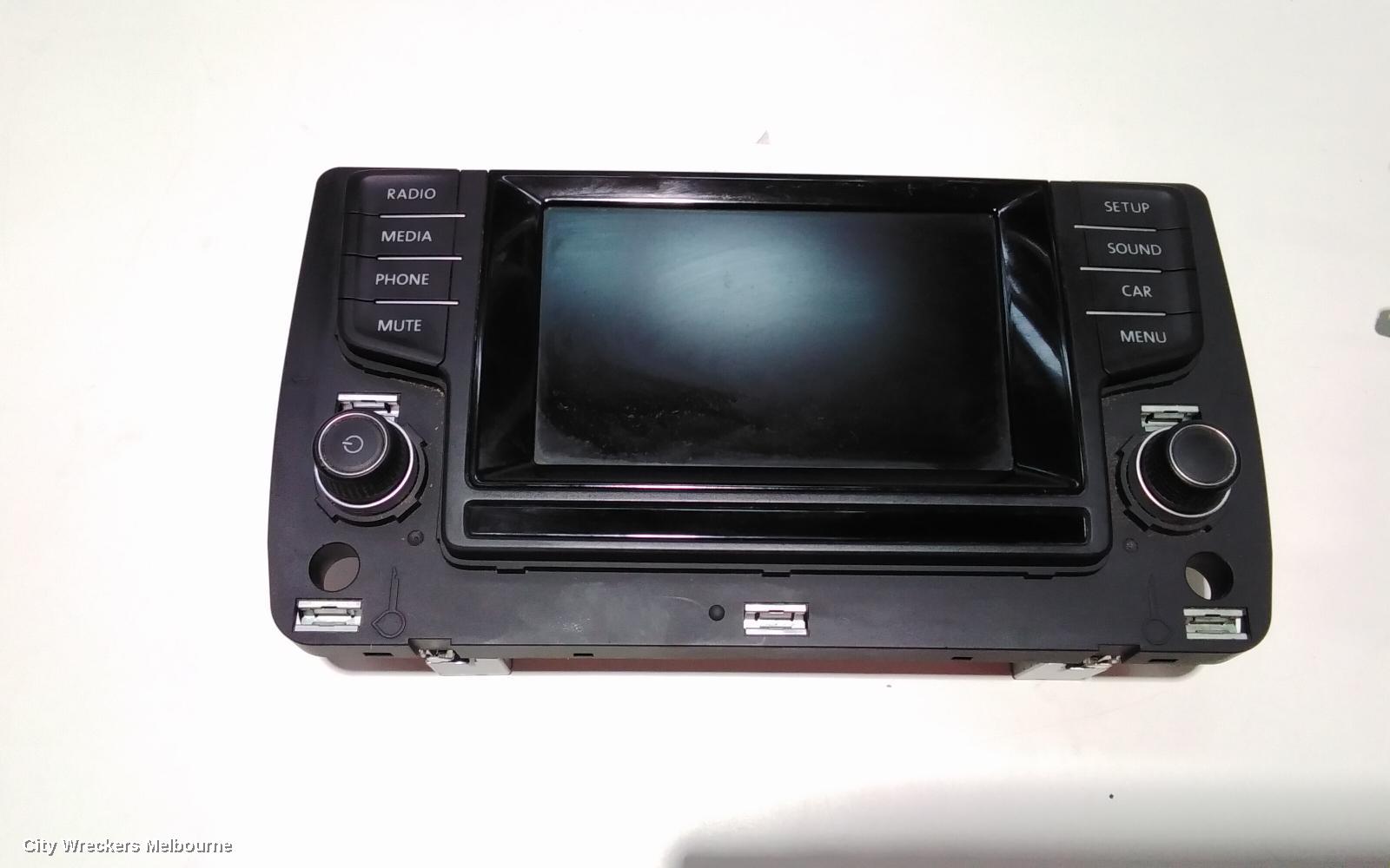 VOLKSWAGEN GOLF RADIO/CD/DVD/SAT/TV, DISPLAY SCREEN, 5.8IN, NON SAT NAV TYPE, GEN 7, 03/2013 - 03/2017 - Image 2