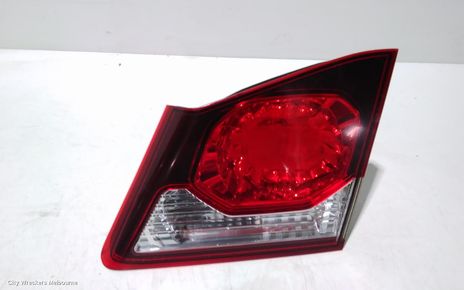 HONDA CIVIC REAR GARNISH, BOOTLID LAMP (RH SIDE), 8TH GEN, 01/2009 - 12/2011 - Image 2