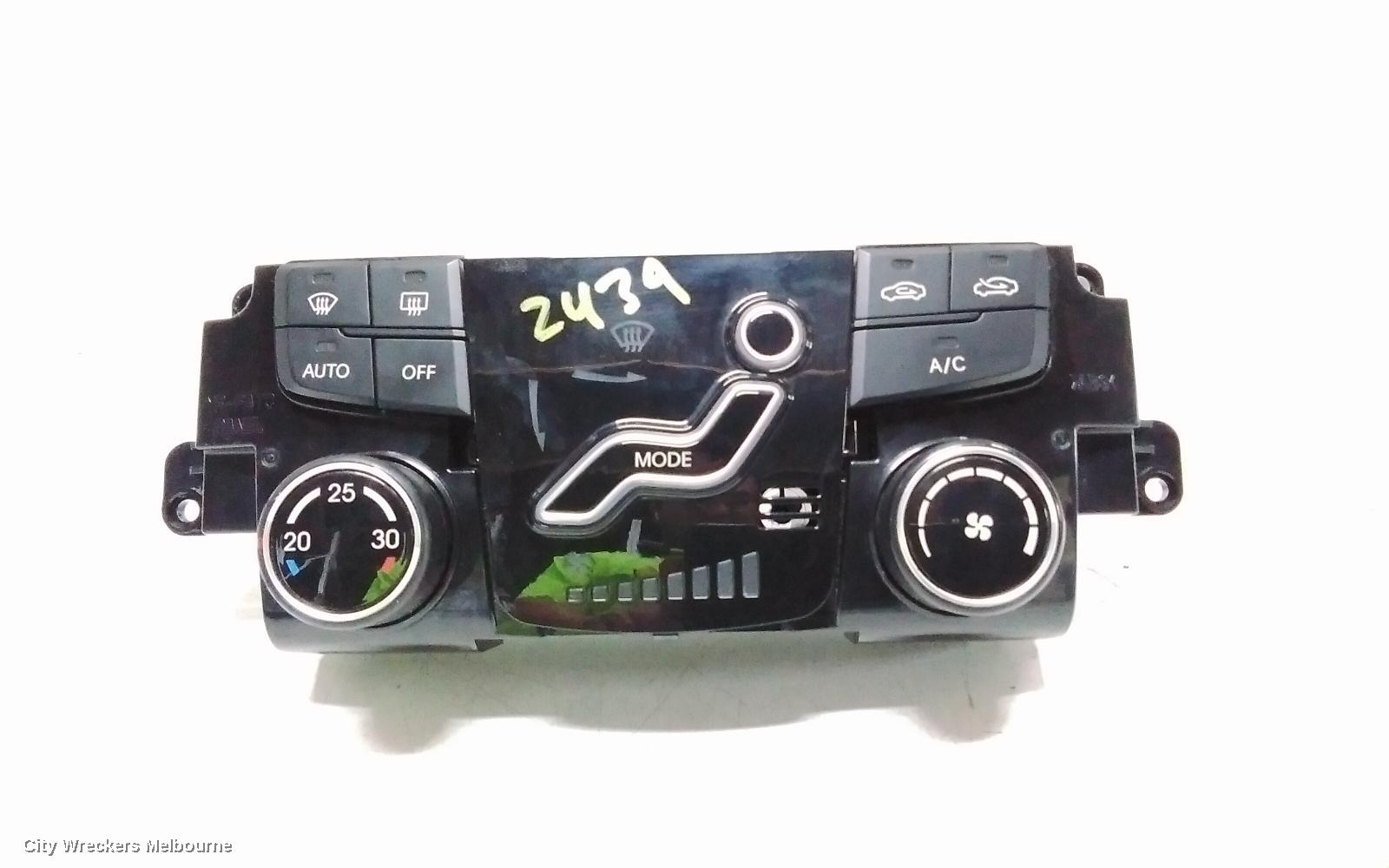 HYUNDAI I45 HEATER/AC CONTROLS, STANDARD TYPE, YF, 02/2010 - 04/2014 - Image 2