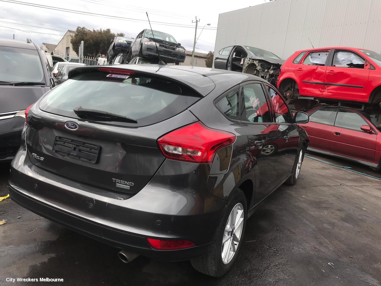 FORD FOCUS OWNERS HANDBOOK, LZ, 10/2014 - 11/2018 - Image 3