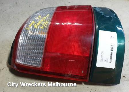 SUBARU FORESTER LEFT TAILLIGHT, VIN JF2SF5..., 01/2000 - 06/2002 - Image 3