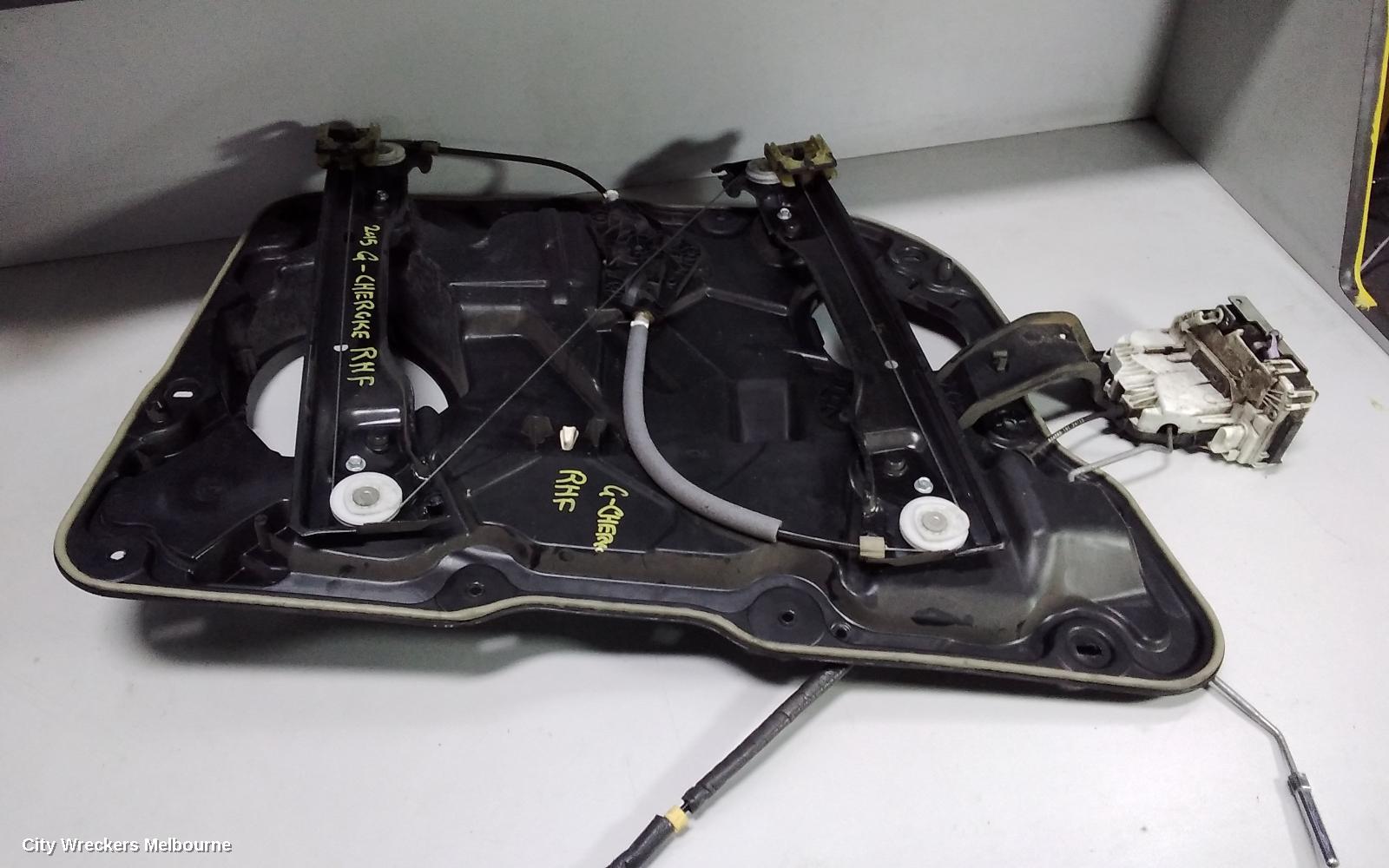 JEEP GRANDCHEROKEE RIGHT FRONT WINDOW REG/MOTOR, WK, 11/2010 ONWARDS - Image 1