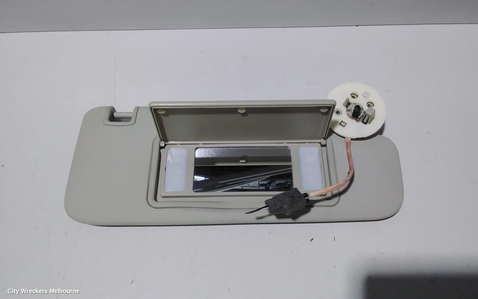 HOLDEN COMMODORE SUNVISOR, ZB, RH SIDE, 10/2017 - 12/2020 - Image 2