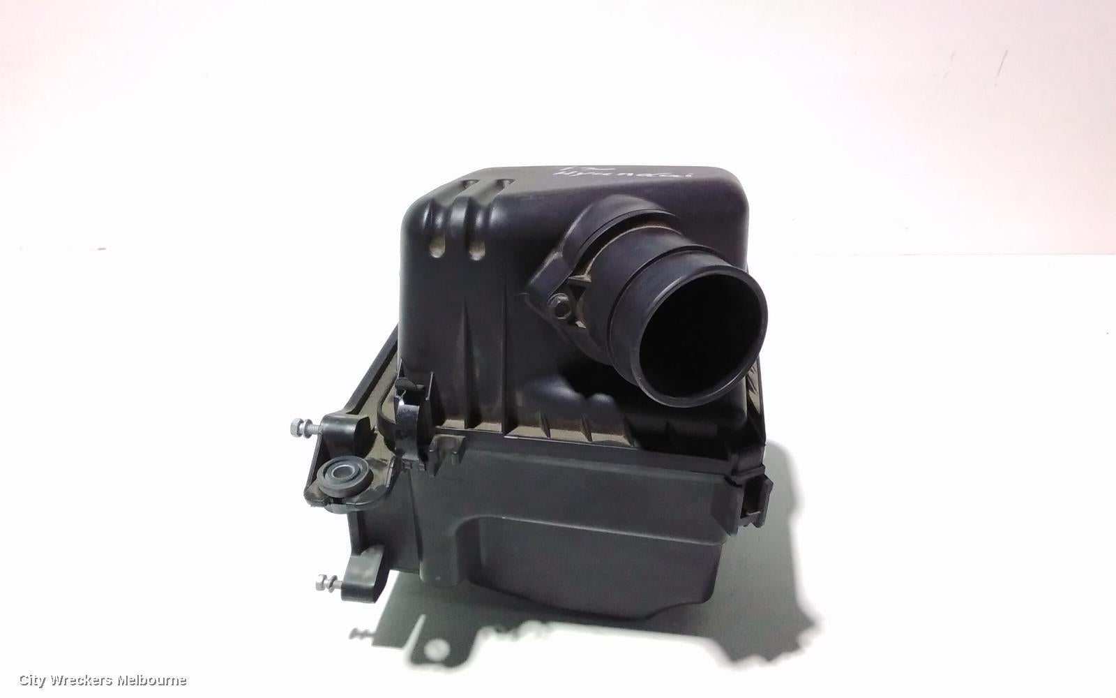 HYUNDAI I30 AIR CLEANER/BOX, AIR CLEANER, FD, 2.0, PETROL, 09/2007 - 04/2012 - Image 1