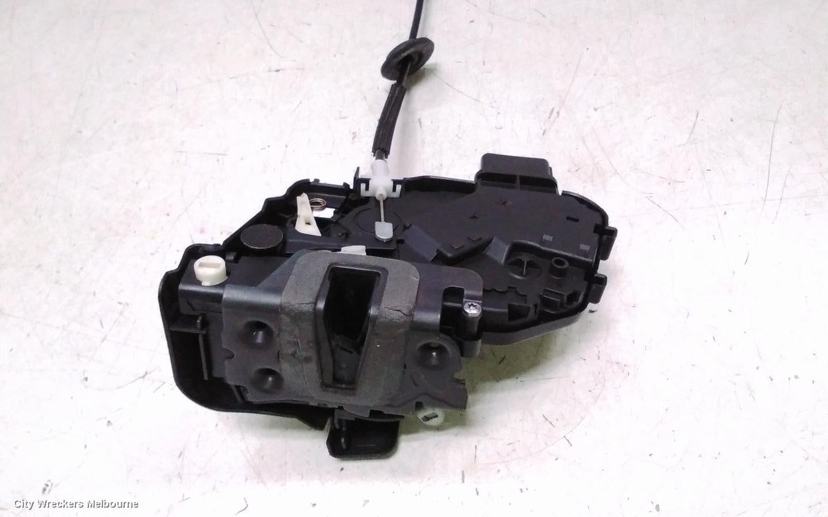 LAND ROVER DISCOVERY DOOR/BOOT/GATE LOCK, LEFT REAR DOOR LOCK, W/ KEYLESS ENTRY TYPE, L319, 10/2009 - 12/2016 - Image 3