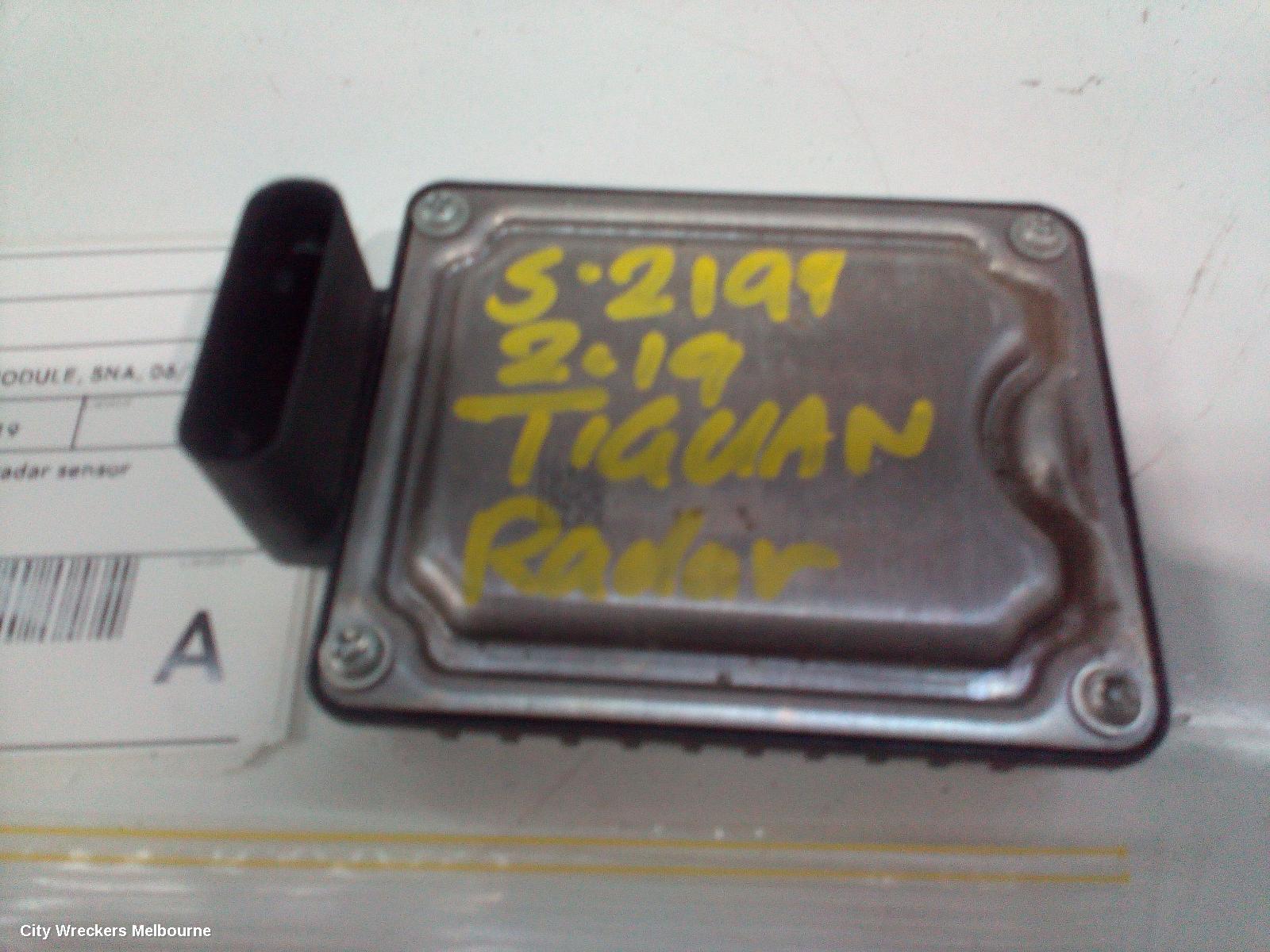 VOLKSWAGEN TIGUAN ECU, PARK STEERING ASSIST CONTROL MODULE, 5NA, 06/2016 ONWARDS - Image 3