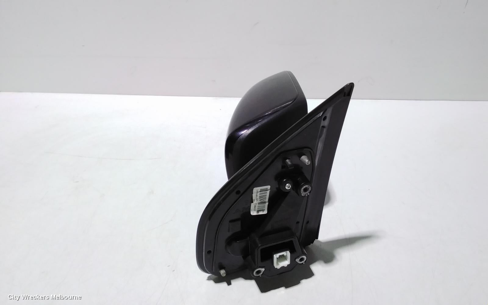 HOLDEN COLORADO RIGHT DOOR MIRROR, RG/RG 7, MANUAL FOLDING TYPE, COLOUR CODED, 12/2012 - 12/2020 - Image 3