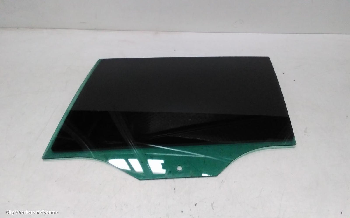 VOLKSWAGEN TIGUAN LEFT REAR DOOR WINDOW, 5NA, PRIVACY TINT TYPE, NON ALLSPACE, 06/2016 - 02/2024 - Image 1