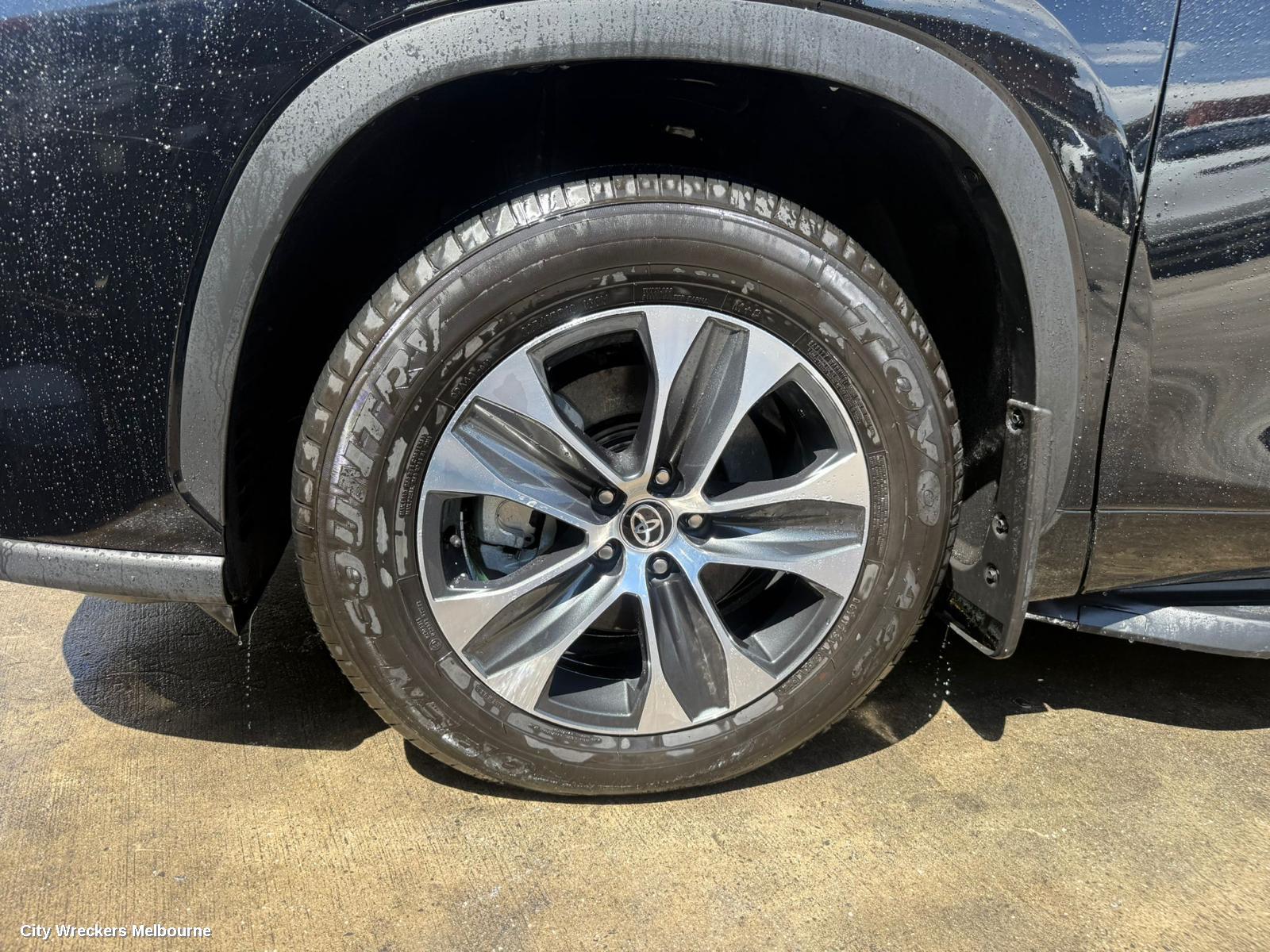 TOYOTA KLUGER WHEEL MAG, FACTORY, 18X7.5IN, 5 SINGLE SPOKE, BICOLOUR, XU70 SERIES, 03/2021 ONWARDS - Image 1