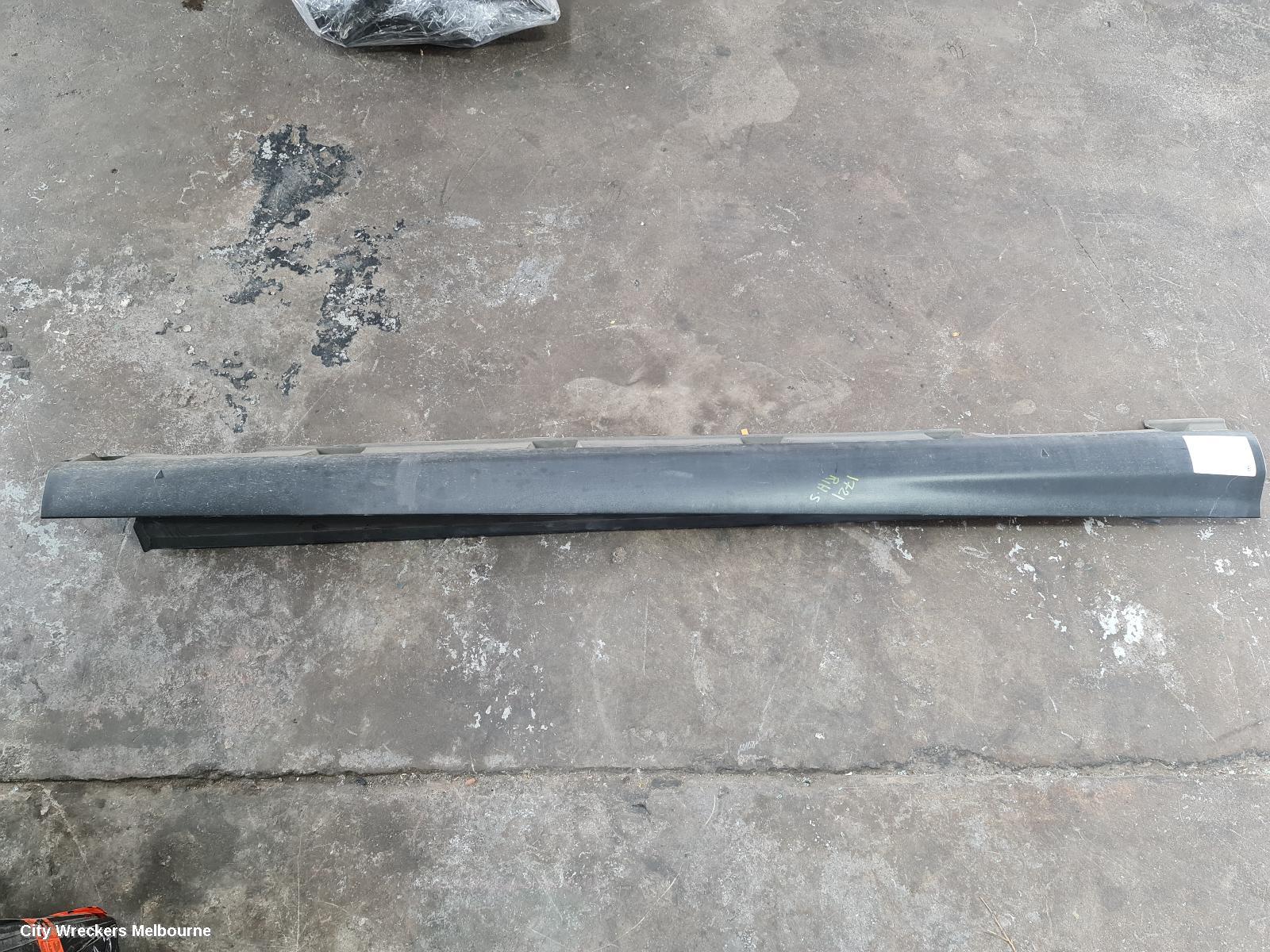 FORD FOCUS SIDE STEP/SKIRT, LW, RH SIDE, BLACK, 05/2011 - 08/2015 - Image 3