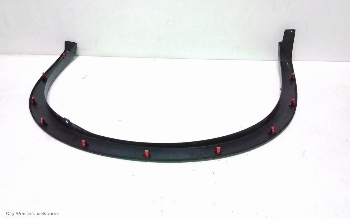 MITSUBISHI OUTLANDER WHEEL ARCH FLARE, ZM, LH FRONT, 08/2021 ONWARDS - Image 3