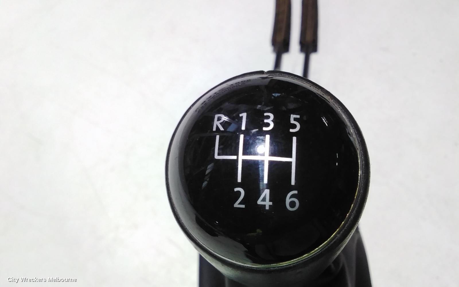 VOLKSWAGEN GOLF GEAR STICK/SHIFTER, MANUAL SHIFTER, GEN 7, 01/2013 - 03/2017 - Image 3