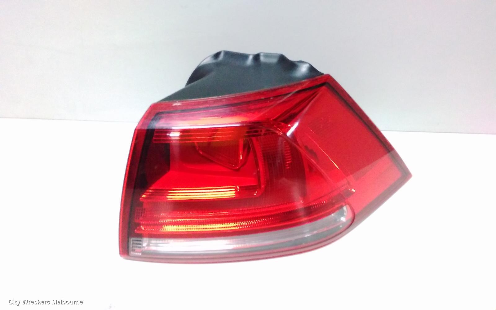 VOLKSWAGEN GOLF RIGHT TAILLIGHT, GEN 7, HATCH, STANDARD, NON LED TYPE, 03/2013 - 03/2017 - Image 2
