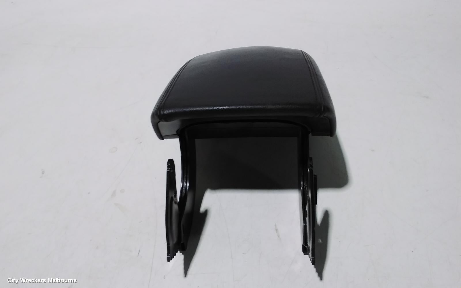 AUDI Q5 CONSOLE, 8R, 03/2009 - 01/2017 - Image 3