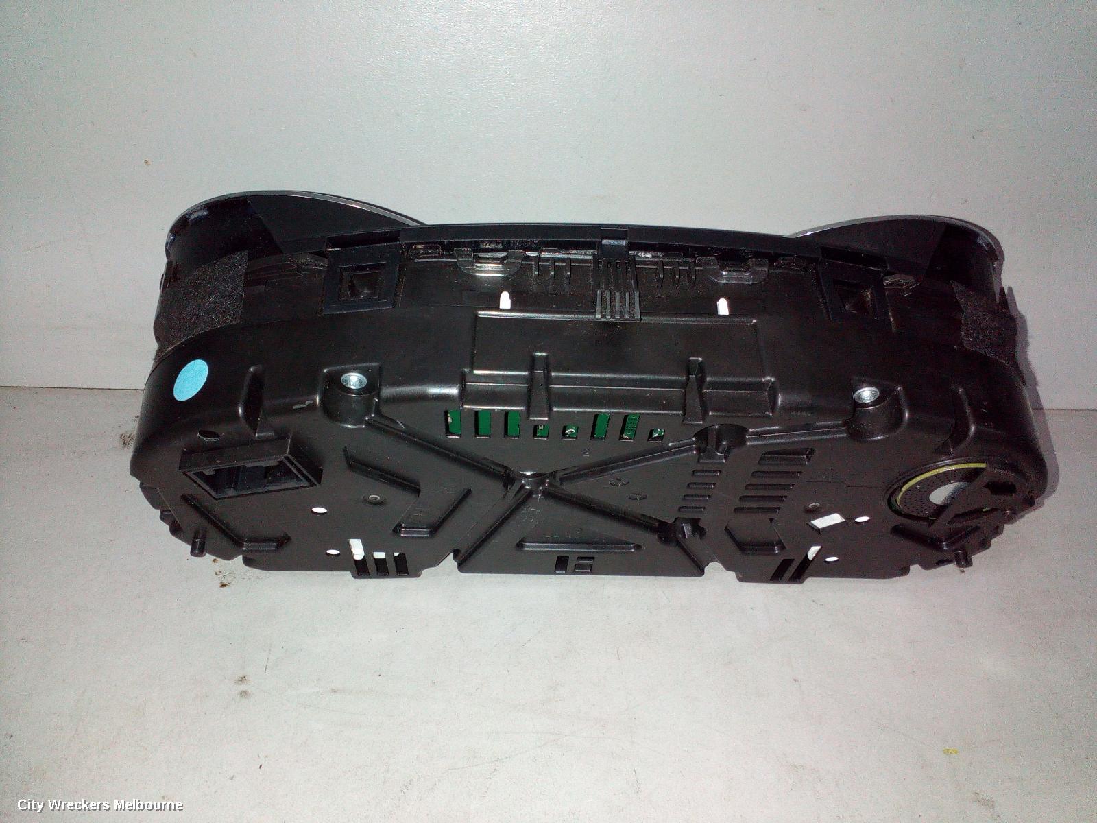 VOLKSWAGEN POLO INSTRUMENT CLUSTER, PETROL, AUTO T/M, 6R, 05/2014 - 09/2017 - Image 2