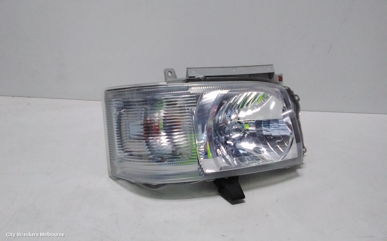TOYOTA HIACE RIGHT HEADLAMP, TRH/KDH, SLWB, 03/2005 - 08/2010 - Image 1