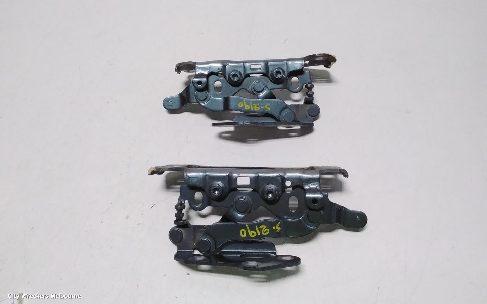 MERCEDES C CLASS BONNET HINGE/STRUT, HINGES (PAIR), W204/S204, 07/2007 - 07/2014 - Image 2