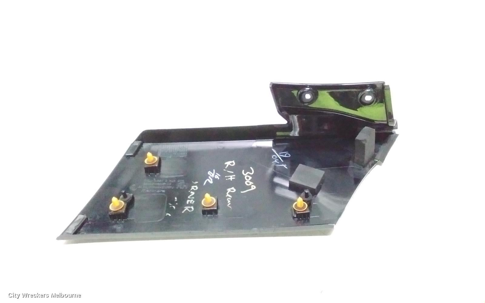 MAHINDRA XUV700 TRIM PANEL, W601, 01/2023 ONWARDS - Image 3