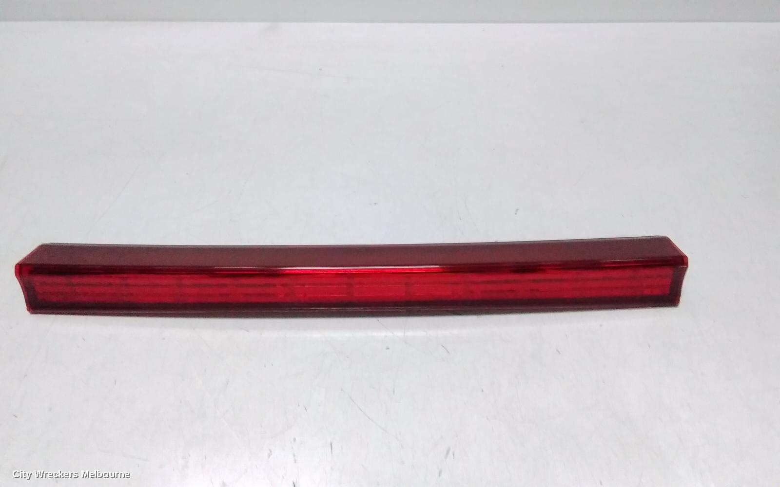 TOYOTA ESTIMA REAR GARNISH, TAILGATE LAMP (CENTRE), LENS# 28-194, RED, XR50, 05-19 (IMPORT) - Image 2