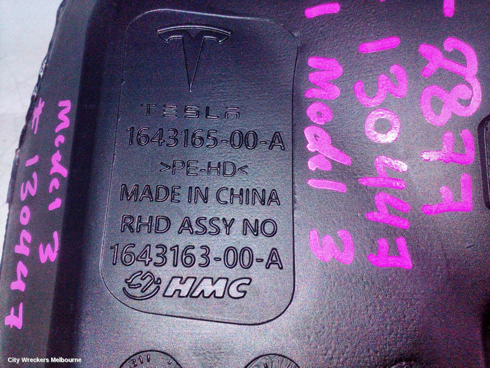 TESLA MODEL 3 WASHER BOTTLE, 1ST GEN, 06/2019 ONWARDS - Image 3