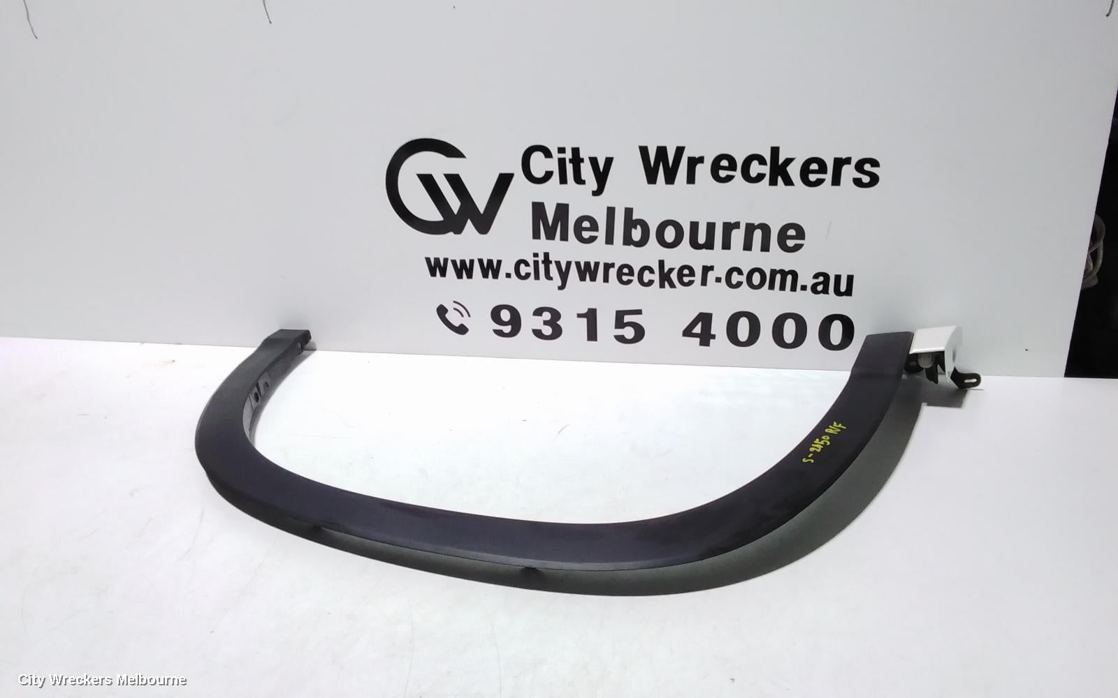TOYOTA KLUGER WHEEL ARCH FLARE, RH FRONT, WHEEL ARCH MOULD, GSU50-GSU55, 03/2014 - 02/2021 - Image 1