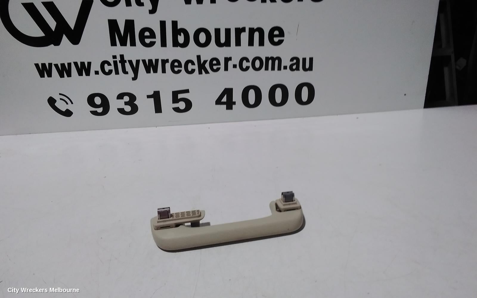 AUDI Q7 GRAB HANDLE, 4M, 07/2015 ONWARDS - Image 2
