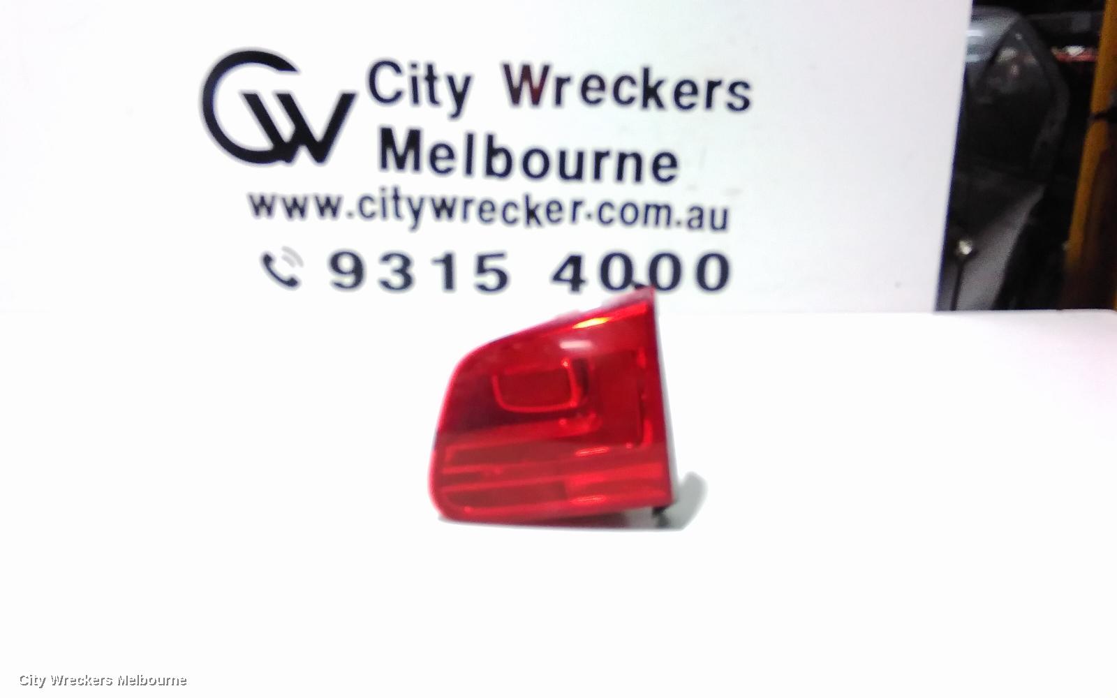 VOLKSWAGEN TIGUAN REAR GARNISH, TAILGATE LAMP (RH SIDE), 5N, 07/2011 - 08/2016 - Image 1