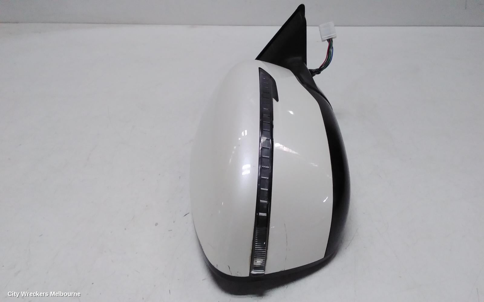 NISSAN XTRAIL RIGHT DOOR MIRROR, T32, TS/ST, NON CAMERA TYPE, 02/2014 - 07/2022 - Image 3