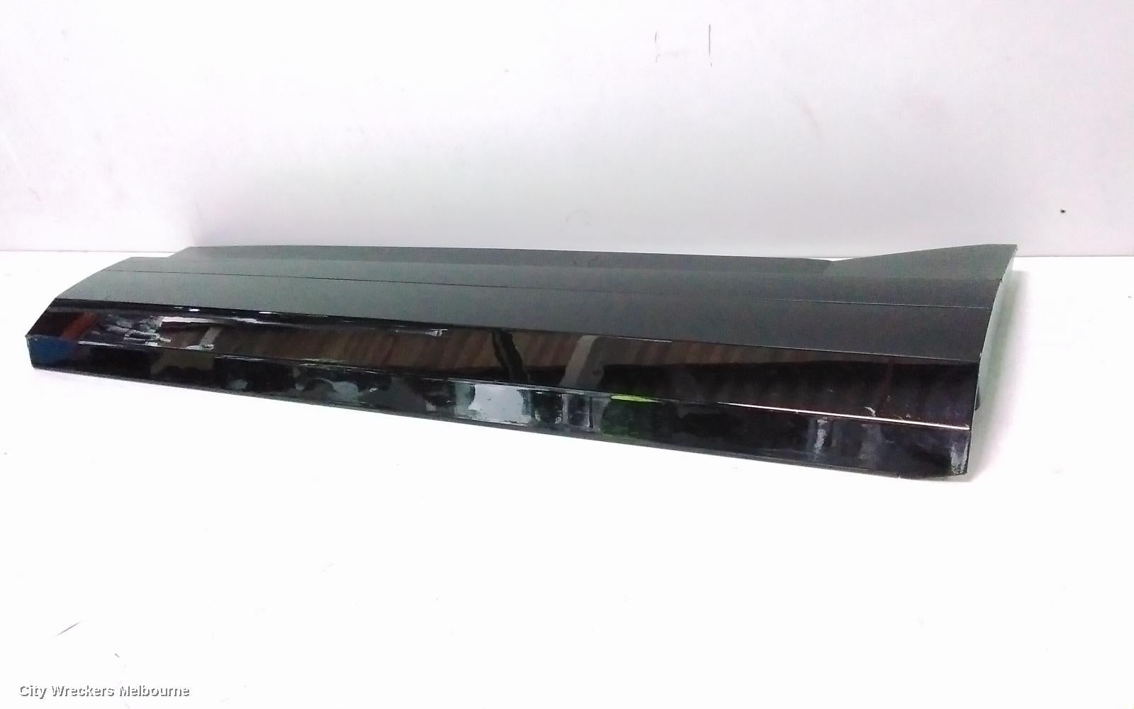 HYUNDAI SANTA FE DOOR MOULD, MX5, RH FRONT, MATTE BLACK, NON GREY INSERT, 11/2023 ONWARDS - Image 3