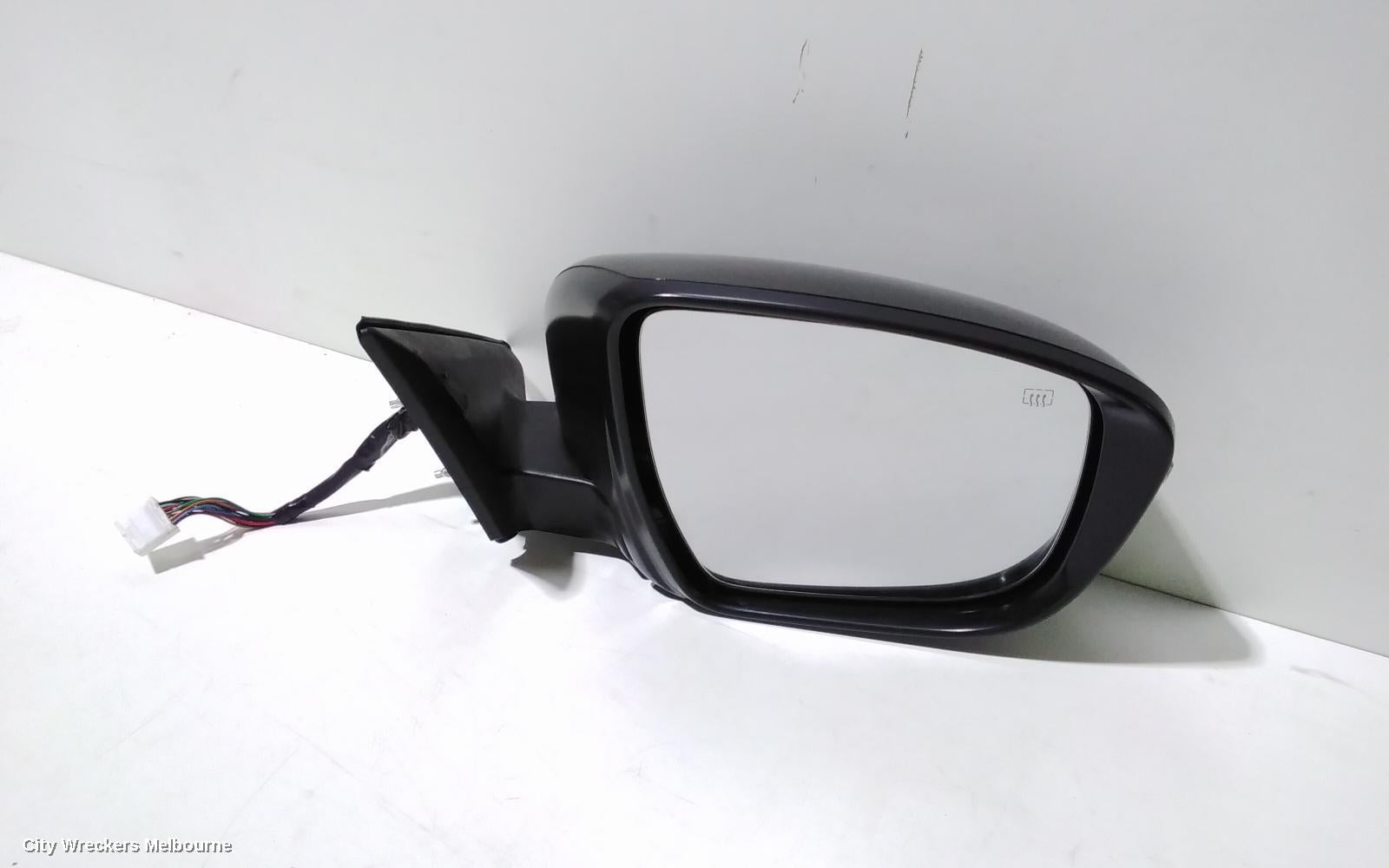 NISSAN XTRAIL RIGHT DOOR MIRROR, T32, TL/TI/ST-L, W/ CAMERA TYPE, 02/2014 ONWARDS - Image 2