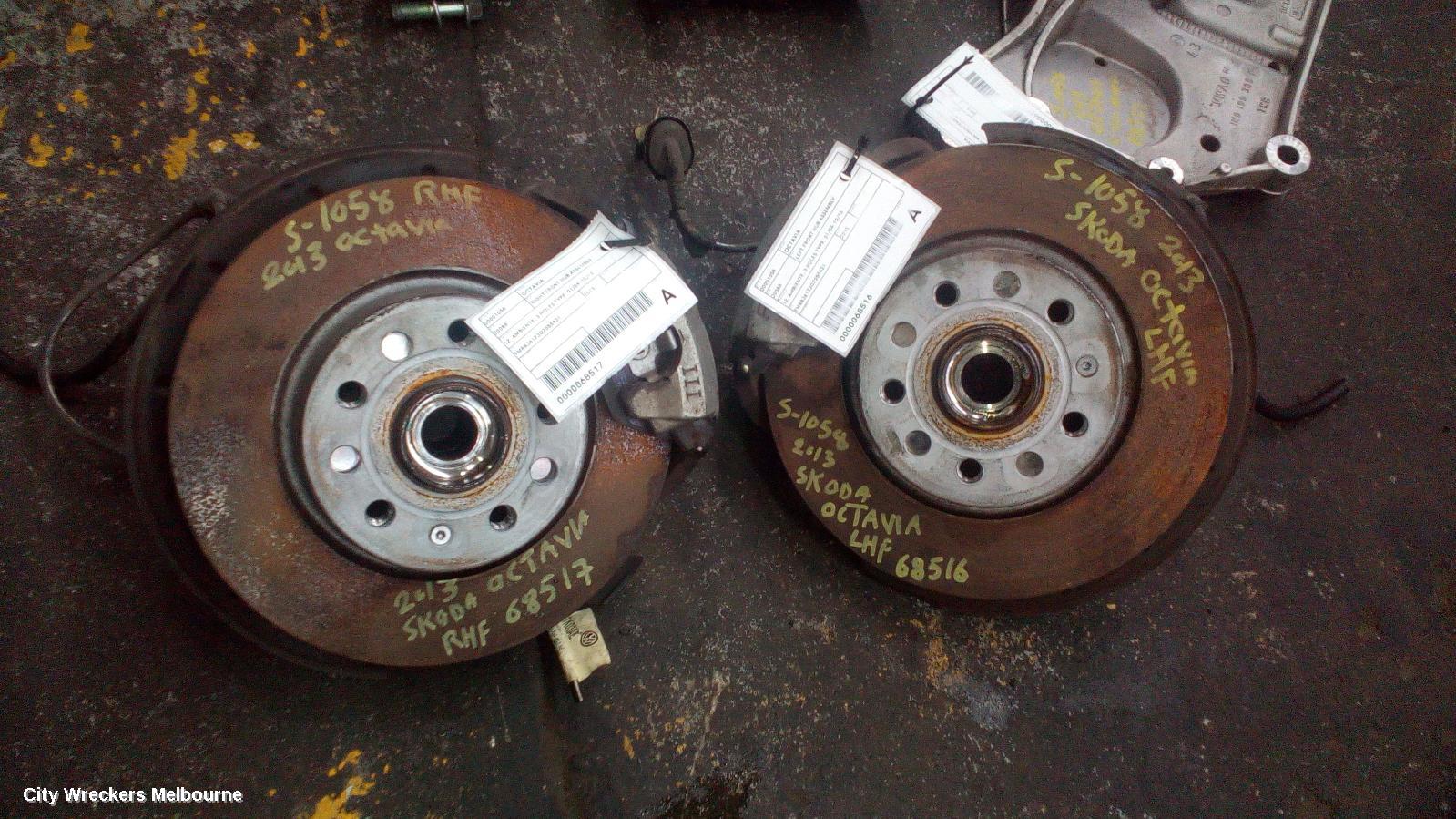 SKODA OCTAVIA LEFT FRONT HUB ASSEMBLY, 1Z, AMBIENTE, 3 HOLES TYPE, 01/2004 - 10/2013 - Image 2