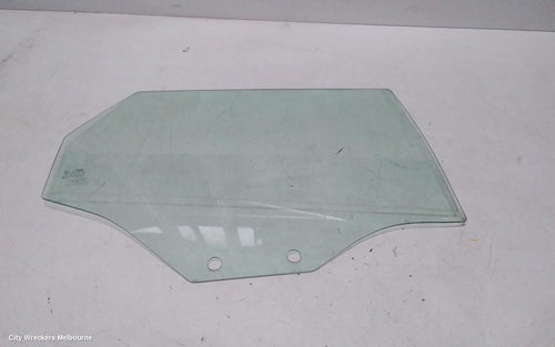 AUDI A3 RIGHT REAR DOOR WINDOW, 8P, 06/2004 - 04/2013 - Image 2