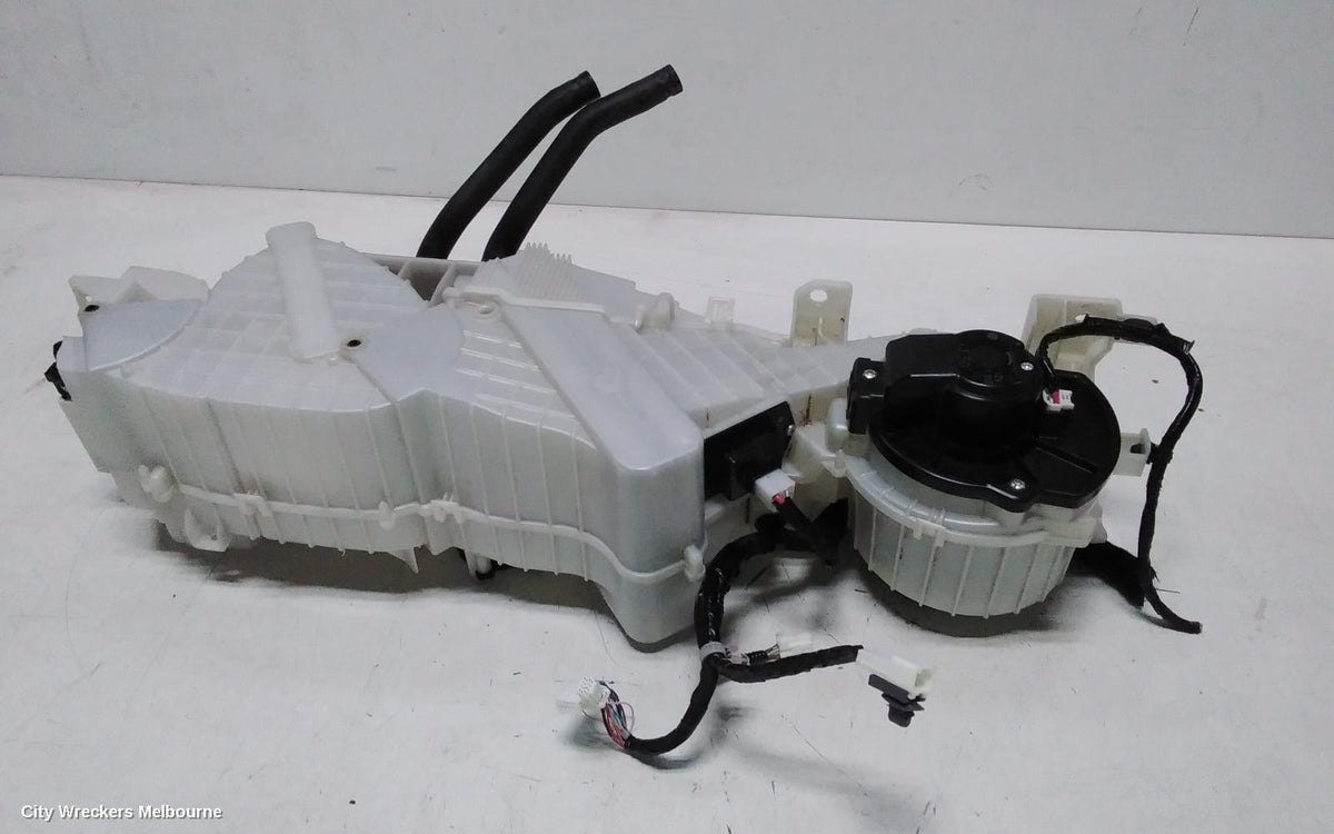 MAZDA CX9 HEATER CORE/BOX, TC, 07/2016 - 12/2024 - Image 2