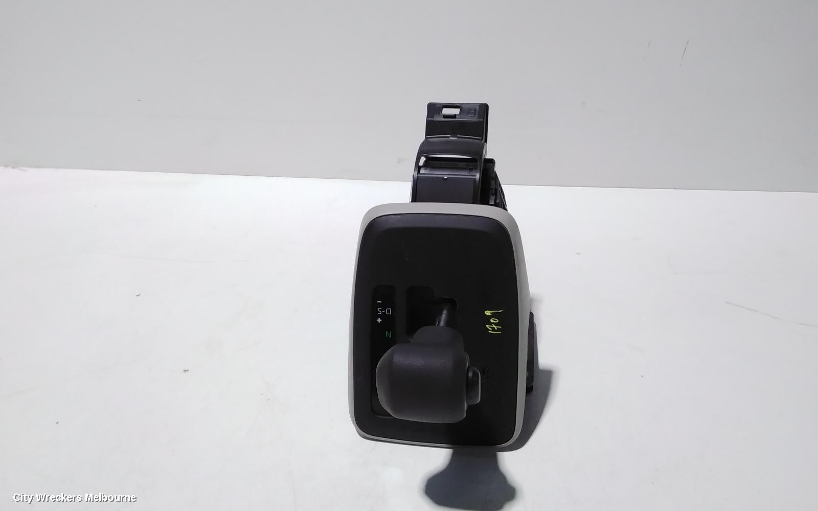 TOYOTA HIACE GEAR STICK/SHIFTER, 300 SERIES, AUTO T/M, 02/2019 ONWARDS - Image 1