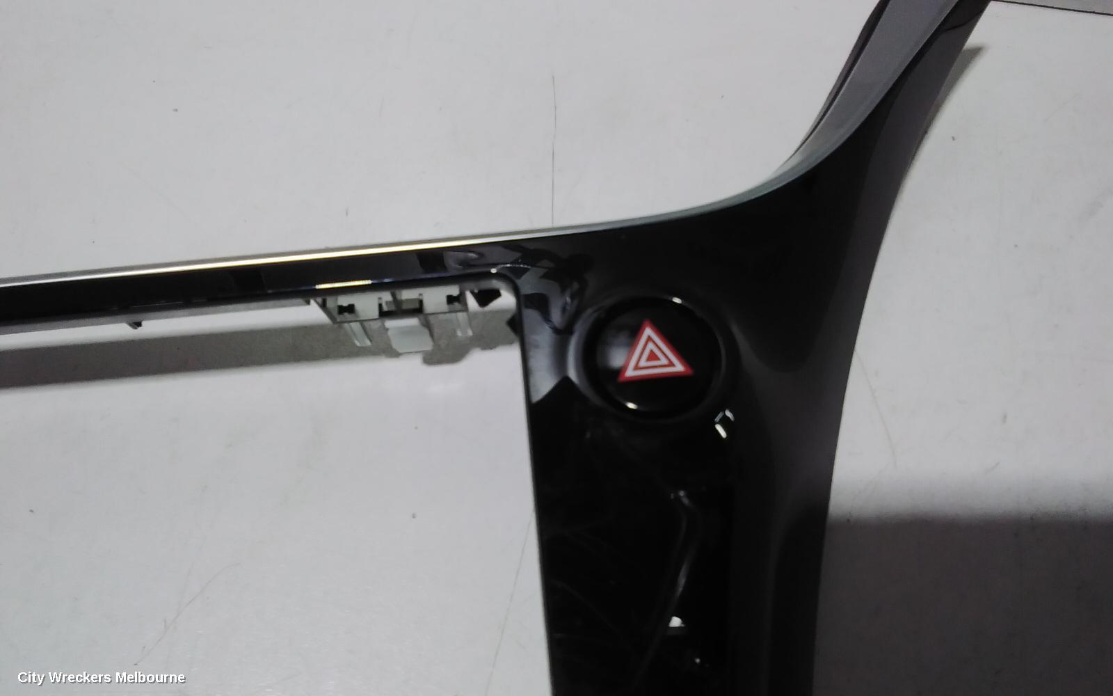 TOYOTA COROLLA, ZRE182R 10/2012 - 06/2018, FACIA : 84894 - Image 3