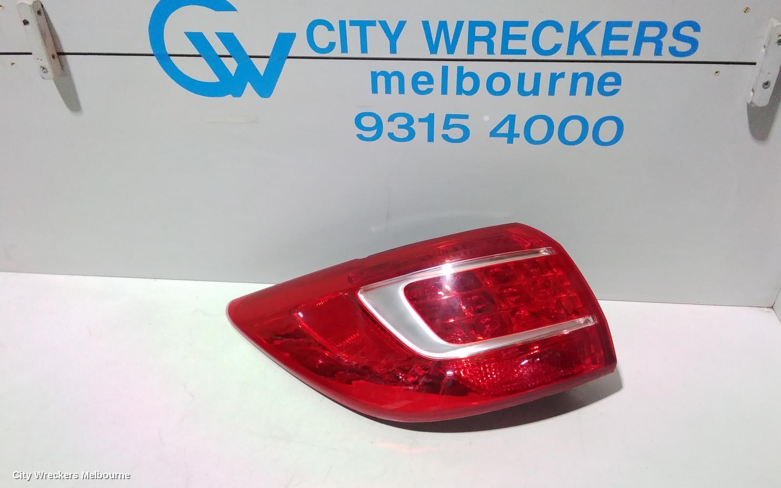 KIA SPORTAGE LEFT TAILLIGHT, SL, IN BODY, SI/SLI/PLATINUM, 05/2010 - 04/2014 - Image 1