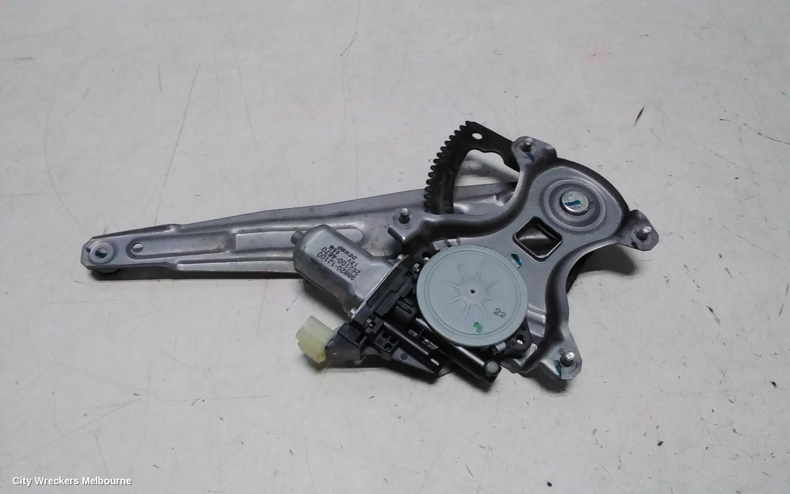 HYUNDAI I30 LEFT REAR WND REG/MOTOR, FD, HATCH, DOOR REG ASSY (REG AND MOTOR), 2 PIN TYPE, 09/2007 - 04/2012 - Image 1