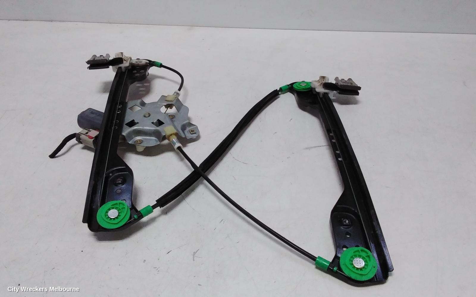 CHRYSLER 300C RIGHT FRONT WINDOW REG/MOTOR, POWER, 01/2005 ONWARDS - Image 3