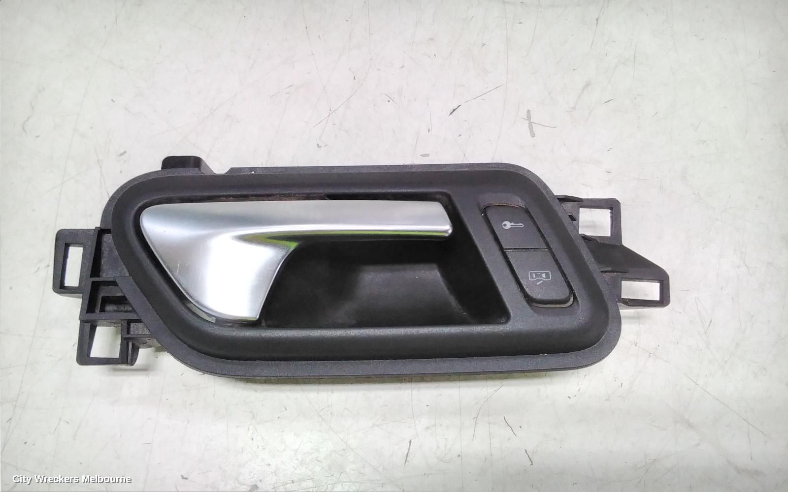 VOLKSWAGEN AMAROK DOOR HANDLE, INNER, RH FRONT, CHROME, 2H, 10/2010 - 09/2022 - Image 2