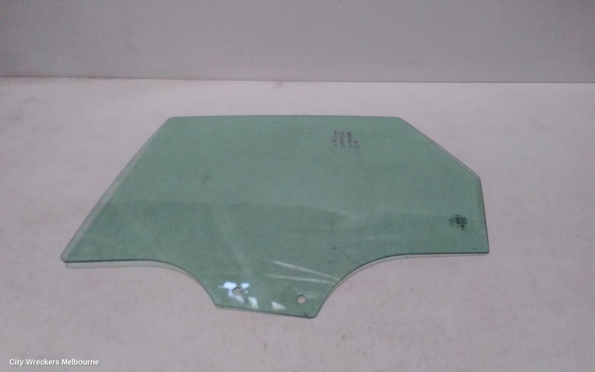AUDI Q5 LEFT REAR DOOR WINDOW, FY, GREEN TINT TYPE, 09/2020 - 02/2025 - Image 1