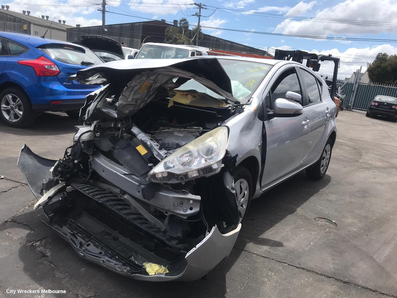 TOYOTA PRIUS REVERSE CAMERA, REVERSE CAMERA, NHP10, PRIUS C, 12/2011 ONWARDS - Image 3