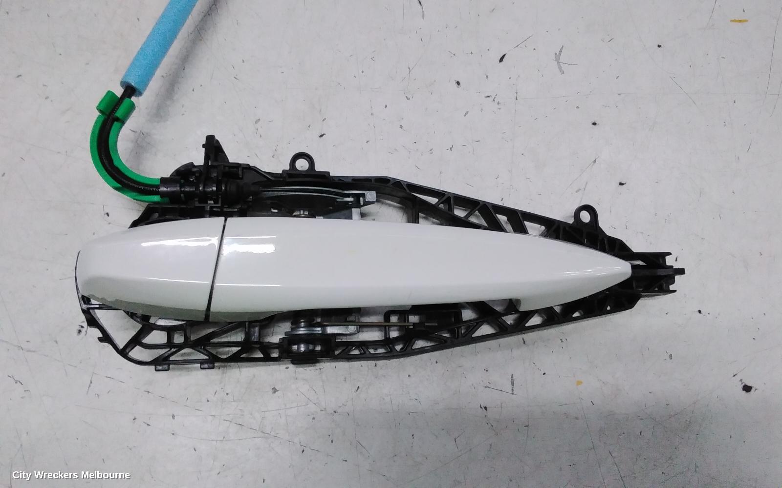 BMW X1 DOOR HANDLE, OUTER, LH FRONT, KEYLESS TYPE, F48, 08/2015 - 06/2022 - Image 3