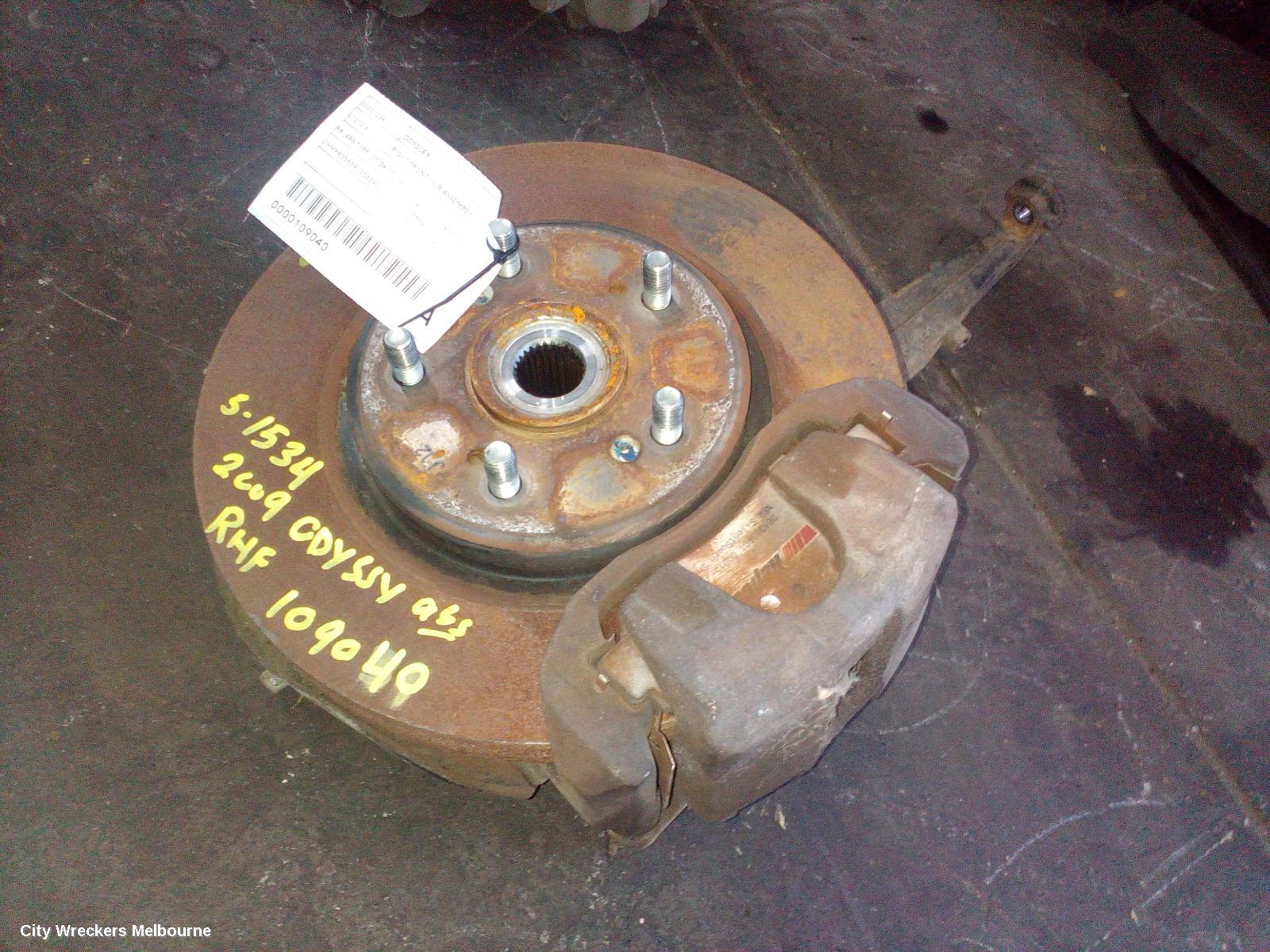 HONDA ODYSSEY RIGHT FRONT HUB ASSEMBLY, RB, ABS TYPE, 07/2004 - 12/2013 - Image 2