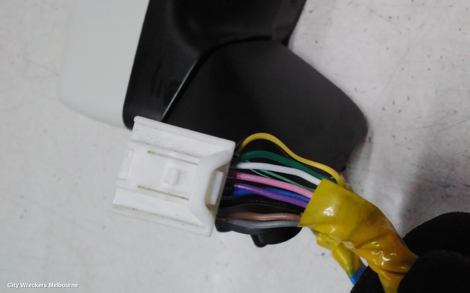 SUBARU FORESTER LEFT DOOR MIRROR, SK, W/ POWER FOLD, NON MEMORY, NON AUTO DIP, NON CAMERA TYPE, COLOUR CODED, 08/2018 - 11/2024 - Image 3