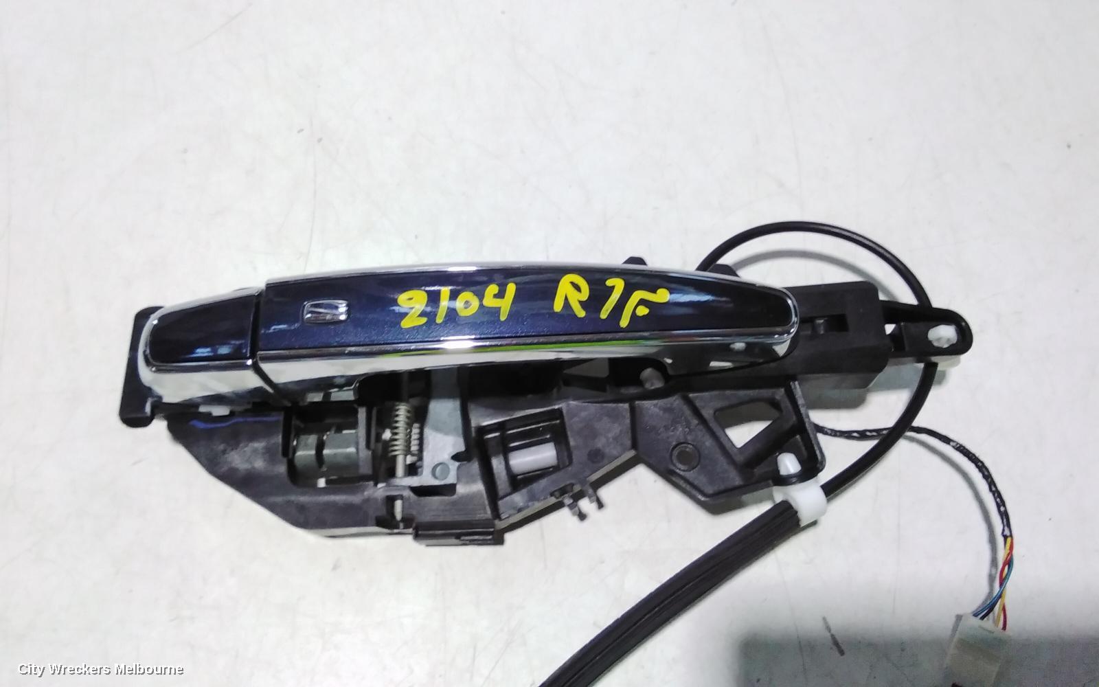 HOLDEN EQUINOX DOOR HANDLE, OUTER, RH FRONT, LTZ, EQ, 09/2017 - 12/2020 - Image 2