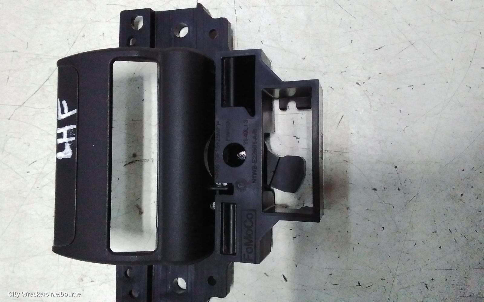 FORD RANGER DOOR HANDLE, RA, LH FRONT, OUTER, COLOUR CODED, NON KEYLESS ENTRY TYPE, 05/2022 ONWARDS - Image 2