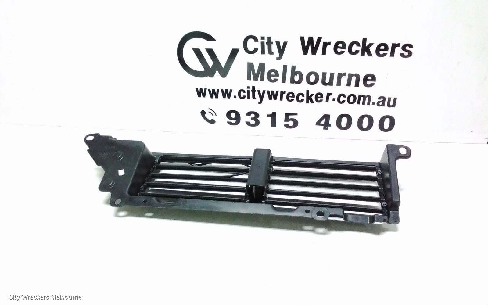 LAND ROVER RANGEROVER SPORT, L494, 12/2013 - 04/2022, DK62-8475-A    AIR SHUTTER: 109656 - Image 1